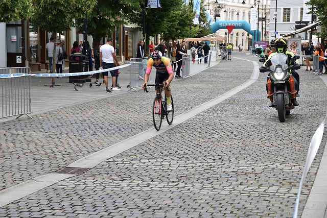 仅是对他个 仅是对他个